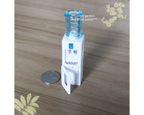 微縮食玩場景模型娃娃屋迷你高身仿真廚房飲水機家用小擺件1:12 微縮食玩場景模型娃娃屋迷你高身仿真廚房飲水機家用小擺件1:12